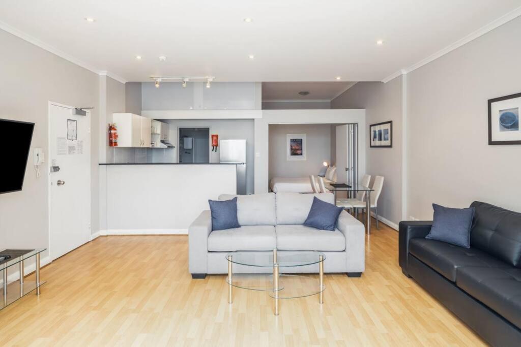 Apartment Ideal 1br Near The Manly Beach With Pool *