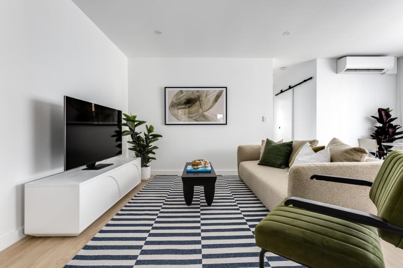 Kahlo Bondi - Luxury Escape - 2 Bedroom Furnished Apartment *