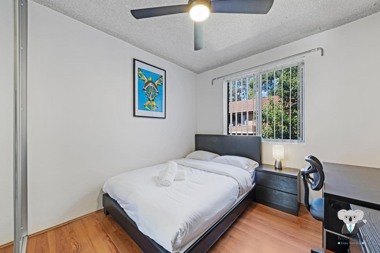 Apartment Kozyguru / Westmead / 2 Bed Unit + Free Parking / Walk To Westmead Hospital / Nwe022 Sydney