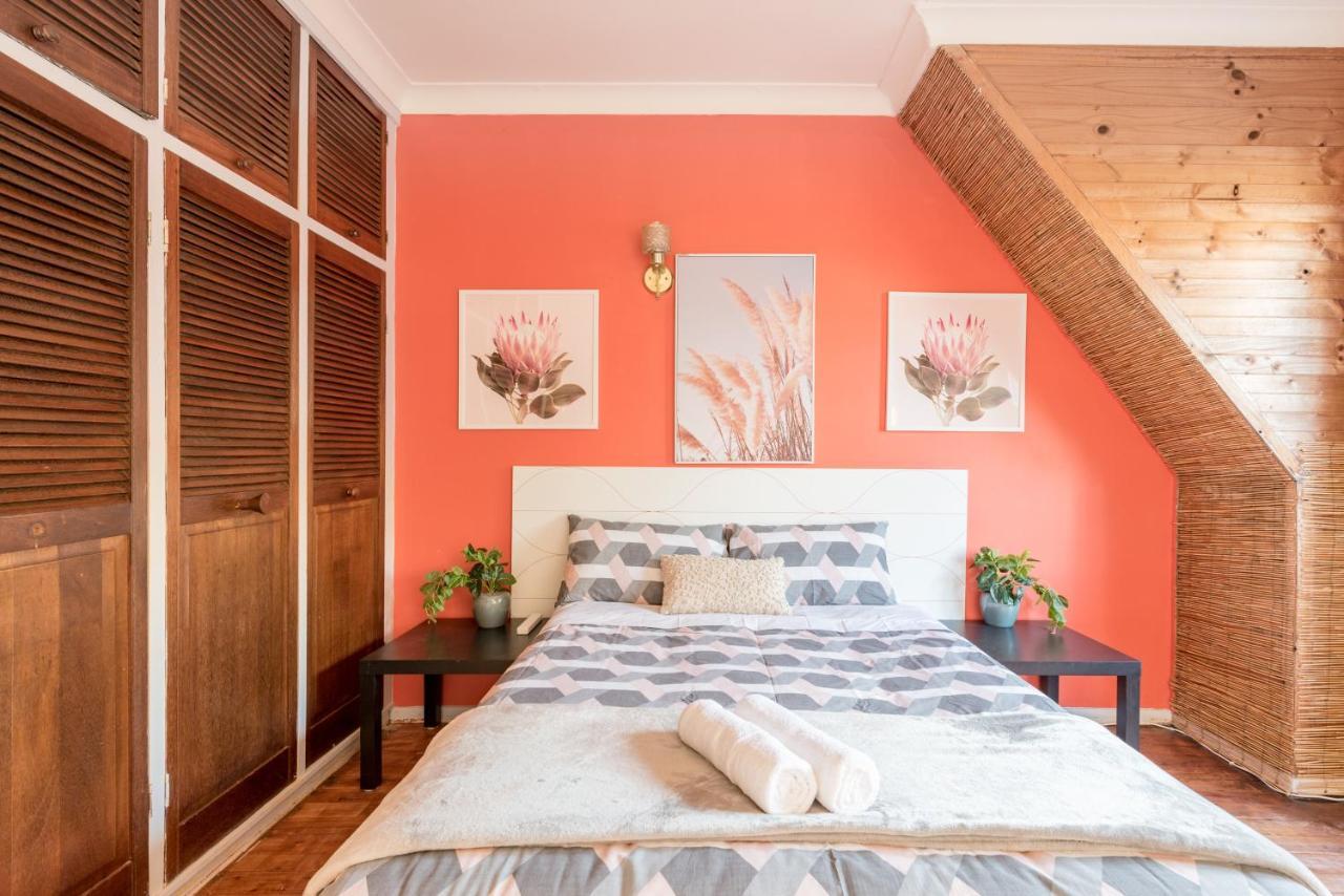 Rustic Private In Waterfront Beach Retreat 9 - Sharehouse * Sydney