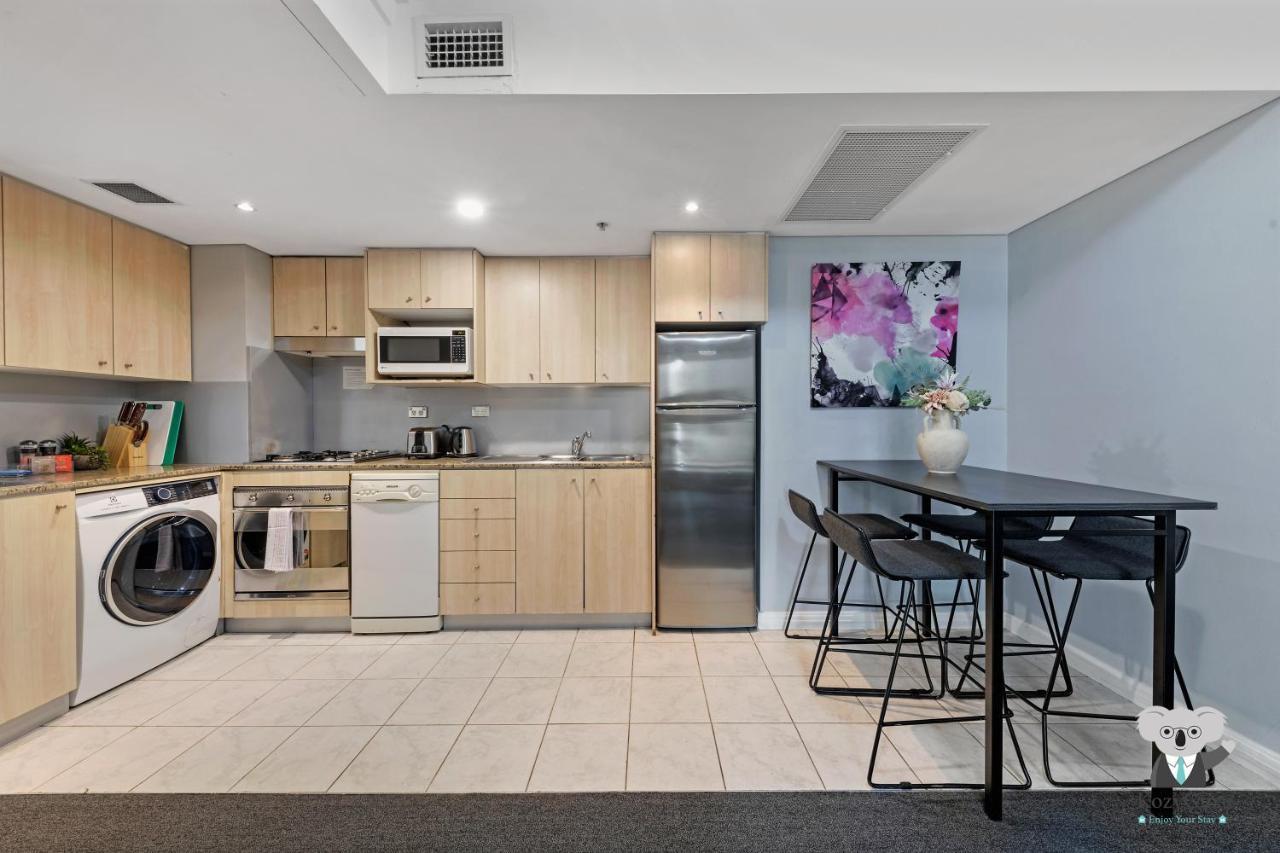 Kozyguru Haymarket 2bedroom With Amazing View Walk To Darling Harbour Nha653-1501 * Sidney