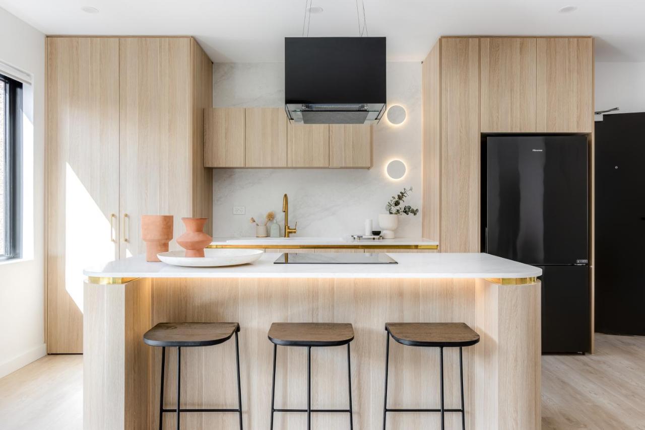 Kahlo Bondi - Luxury Escape - 3 Bedroom Furnished Apartment *