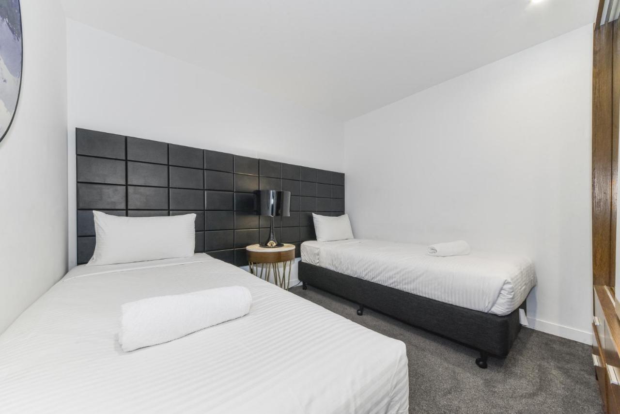 Broad Land Premium Chatswood * Sidney