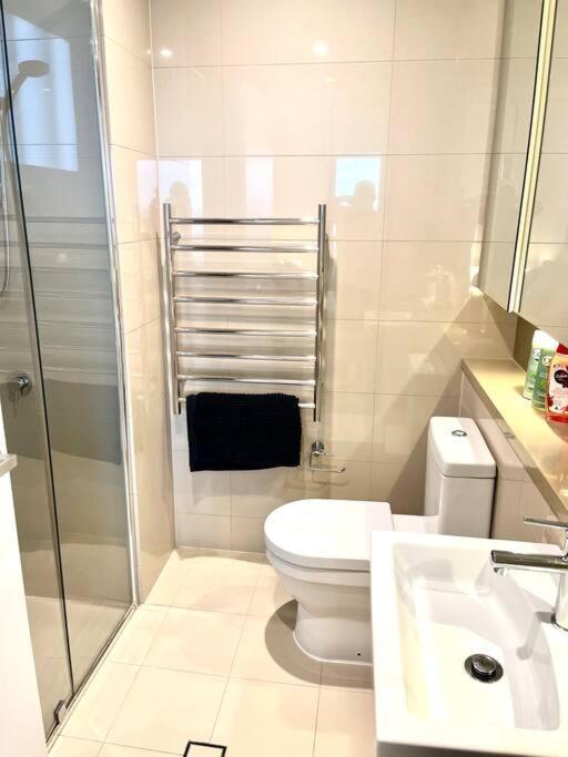 Apartment Amazing 2 Bed 2 Bed Bath Parking