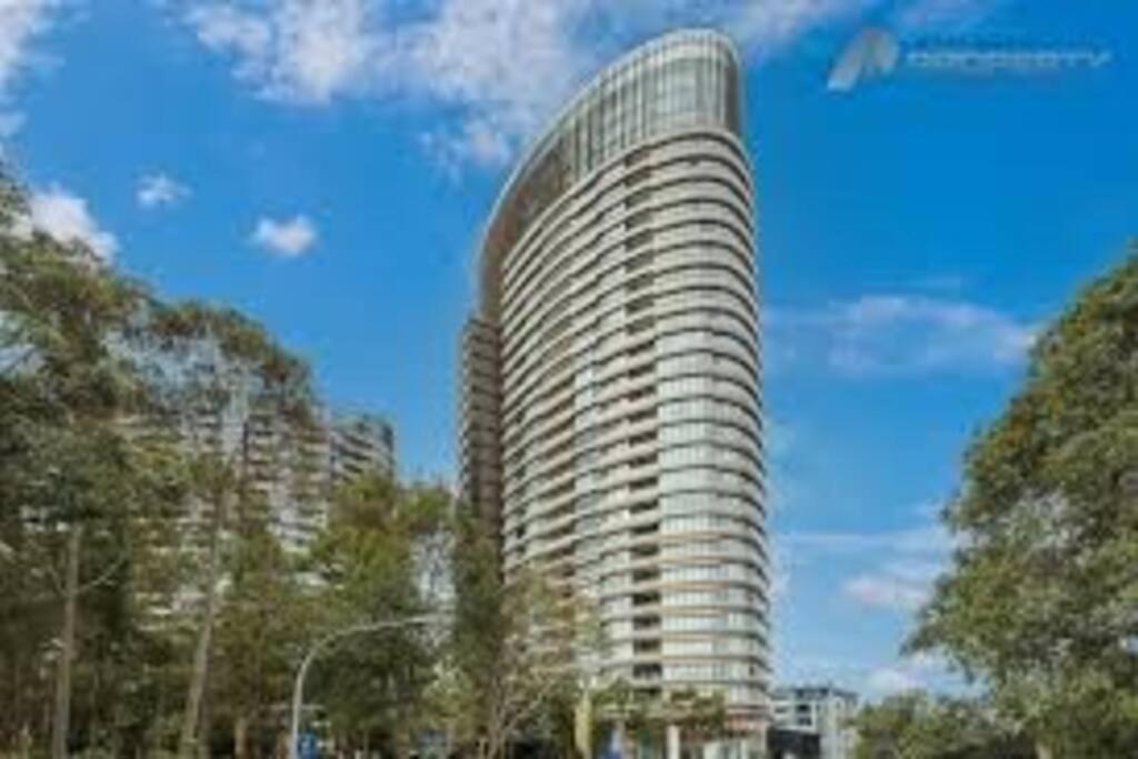 Amazing 2 Bed 2 Bed Bath Parking *