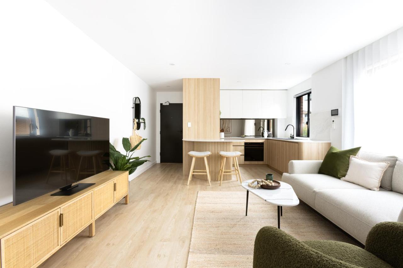 Kahlo Bondi - Luxury Escape - 2 Bedroom Furnished Apartment Sydney