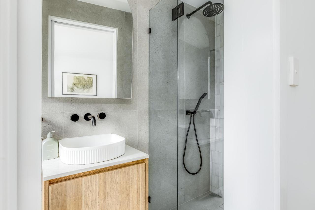 Kahlo Bondi - Luxury Escape - 1 Bedroom Furnished Apartment