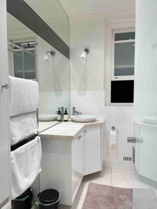 Stylish In The Heart Of Potts Point * Sydney
