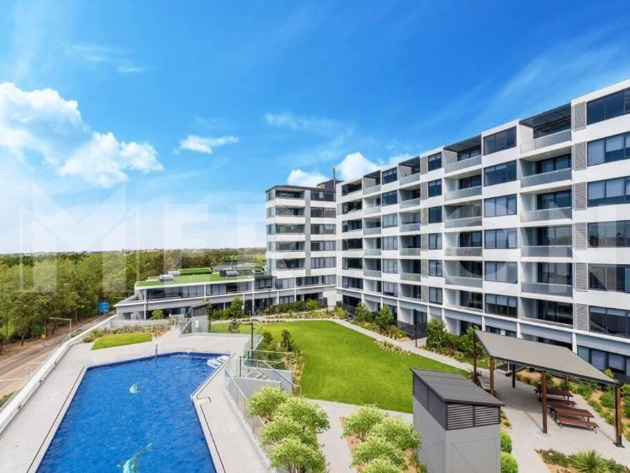 Four Bedroom With Facilities In Olympic Park * Sidney