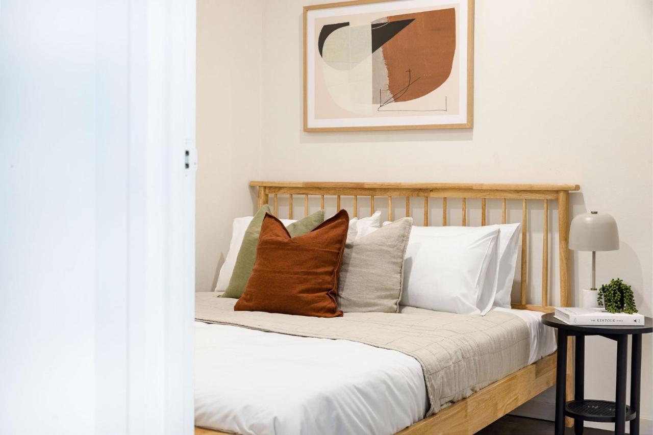 Apartment Kahlo Alexandria - Stylish 2 Bdrm Walk To Train