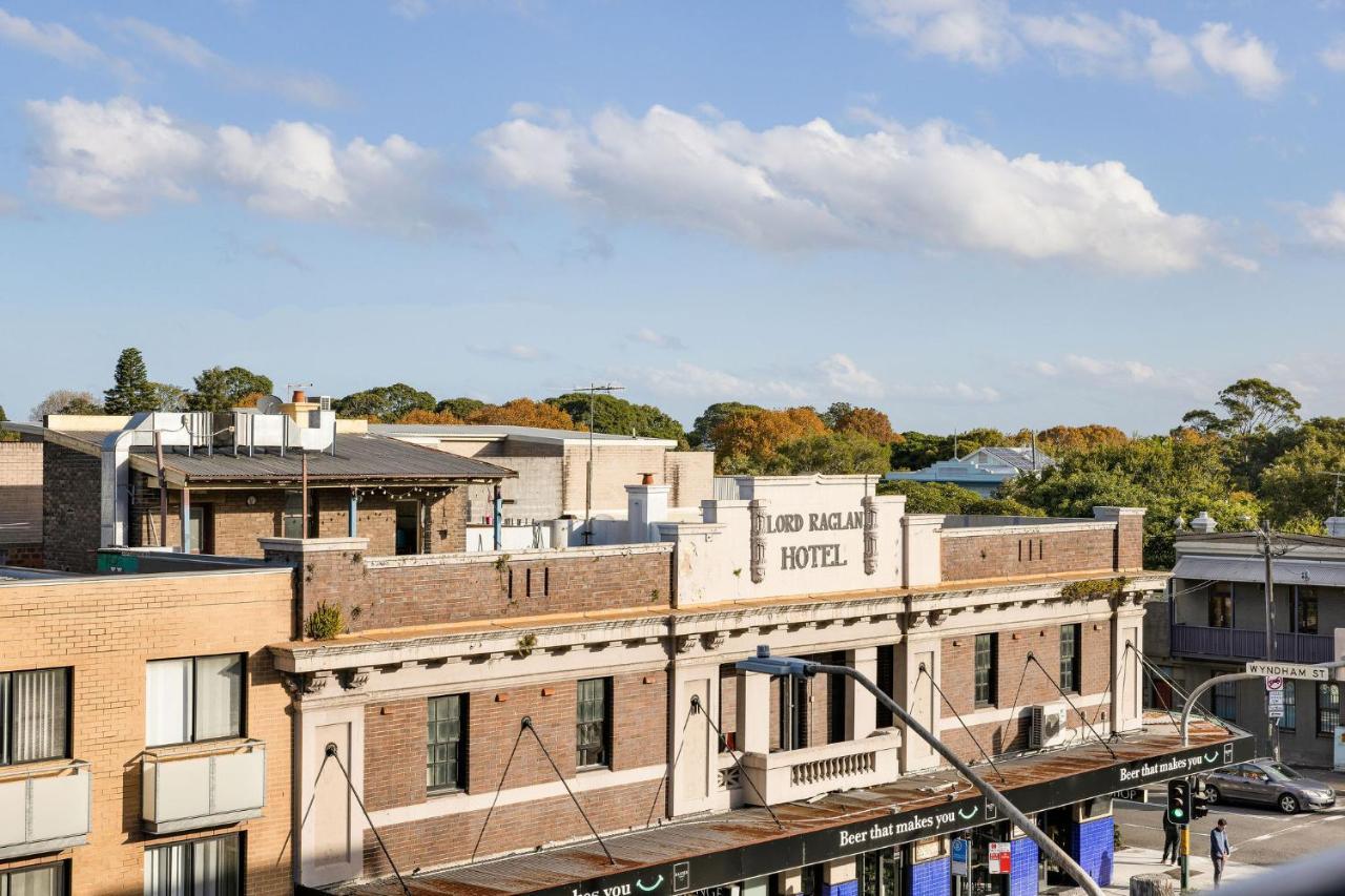 Kahlo Alexandria - Stylish 2 Bdrm Walk To Train * Sydney