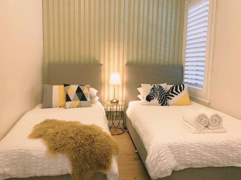 Apartment Stylish Cbd 2 Bedroom 54 *