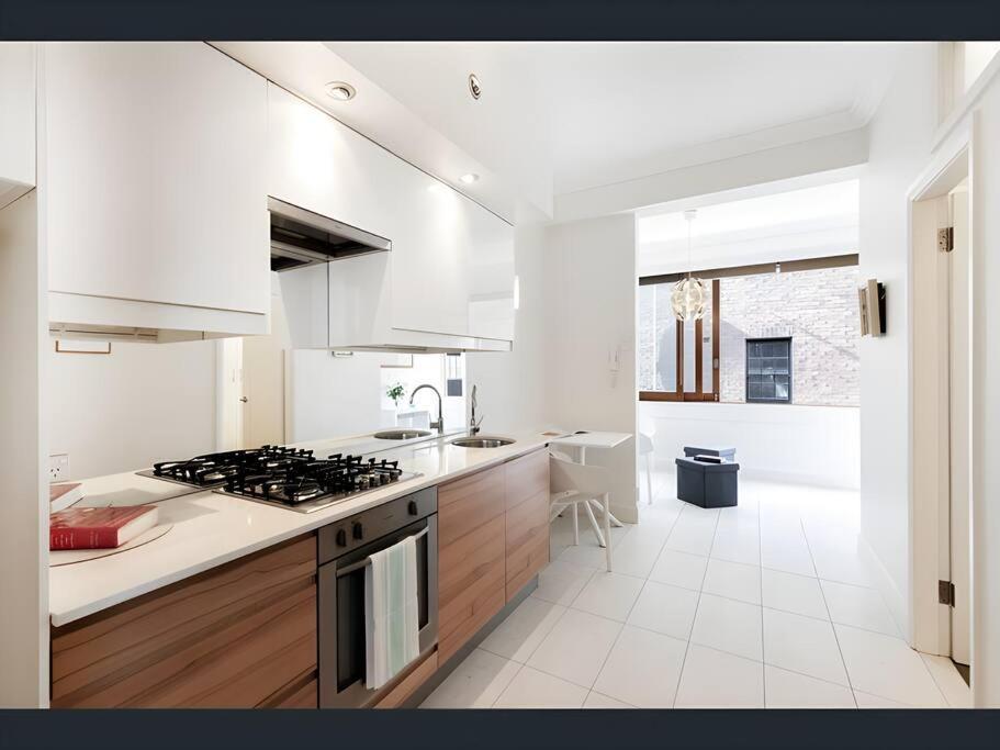 Apartment Stylish In The Heart Of Potts Point
