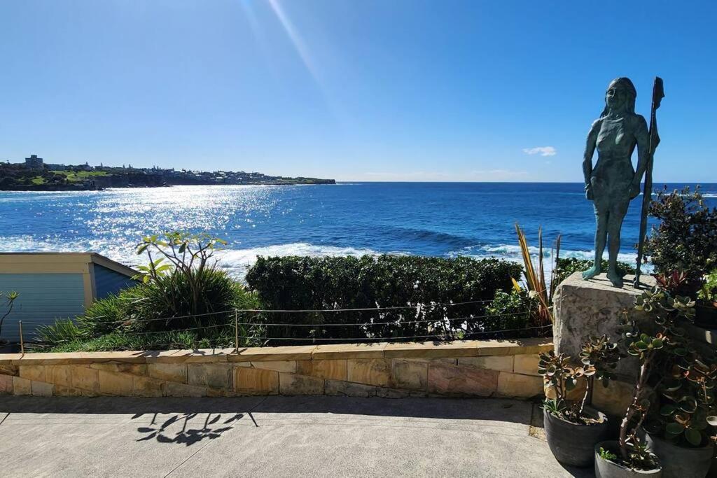 Watch The Sunrise Over Coogee 2 Bedrooms+garage