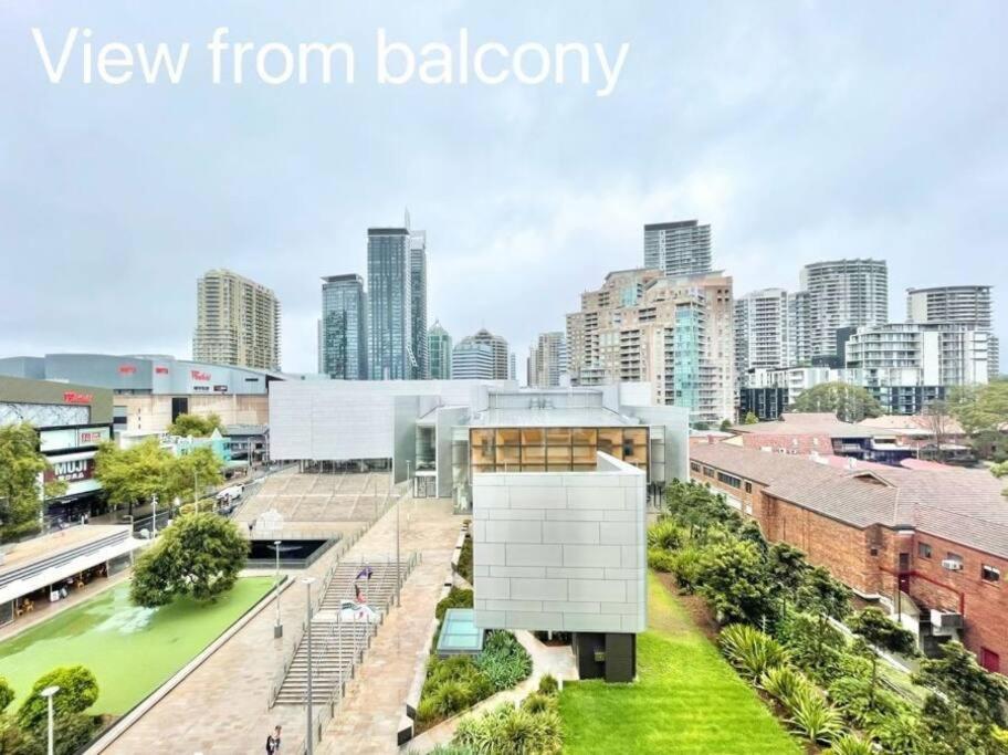 Chatswood Cbd 2br L Balcony L Parking L Office