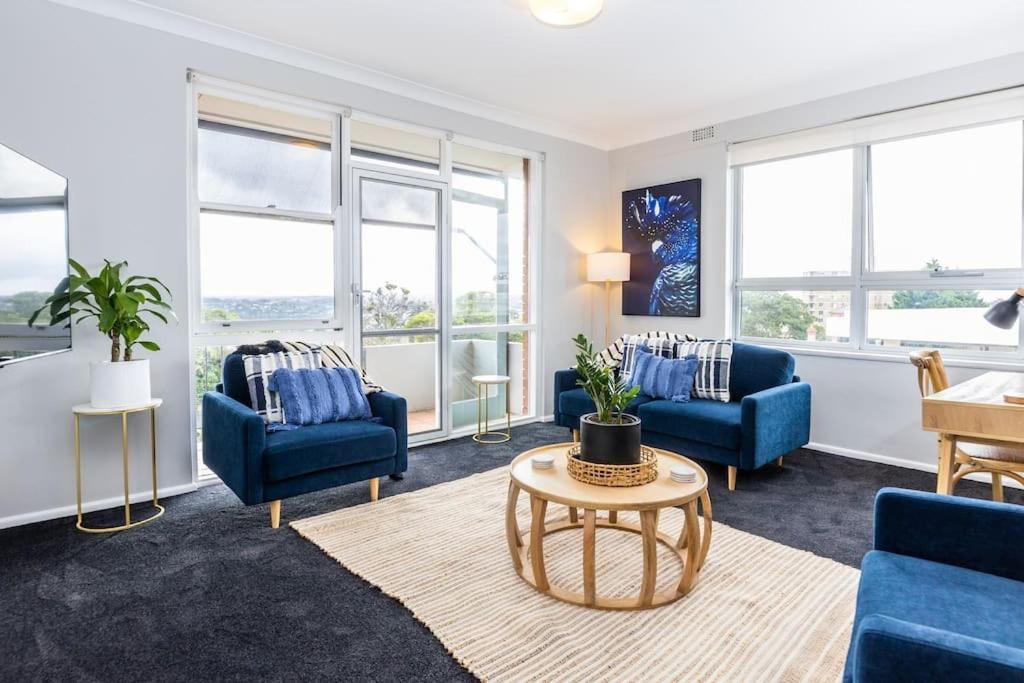 Mosman Views, 2bed, Parking, 15min Walk To Apartment *