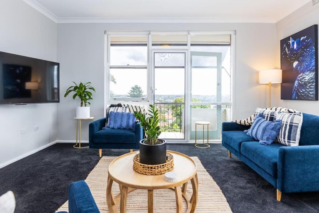 Apartment Mosman Views, 2bed, Parking, 15min Walk To