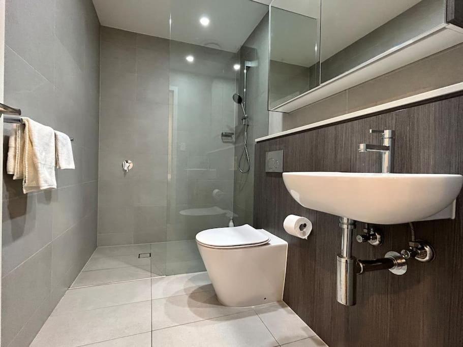 Apartment Cozy Olympic Park Next To Stadium 2b2b1p Apt *