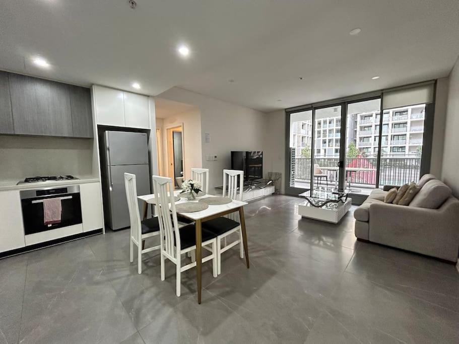 Apartment Cozy Olympic Park Next To Stadium 2b2b1p Apt *
