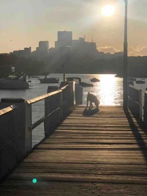 Harbourfront Boathouse And Escape *