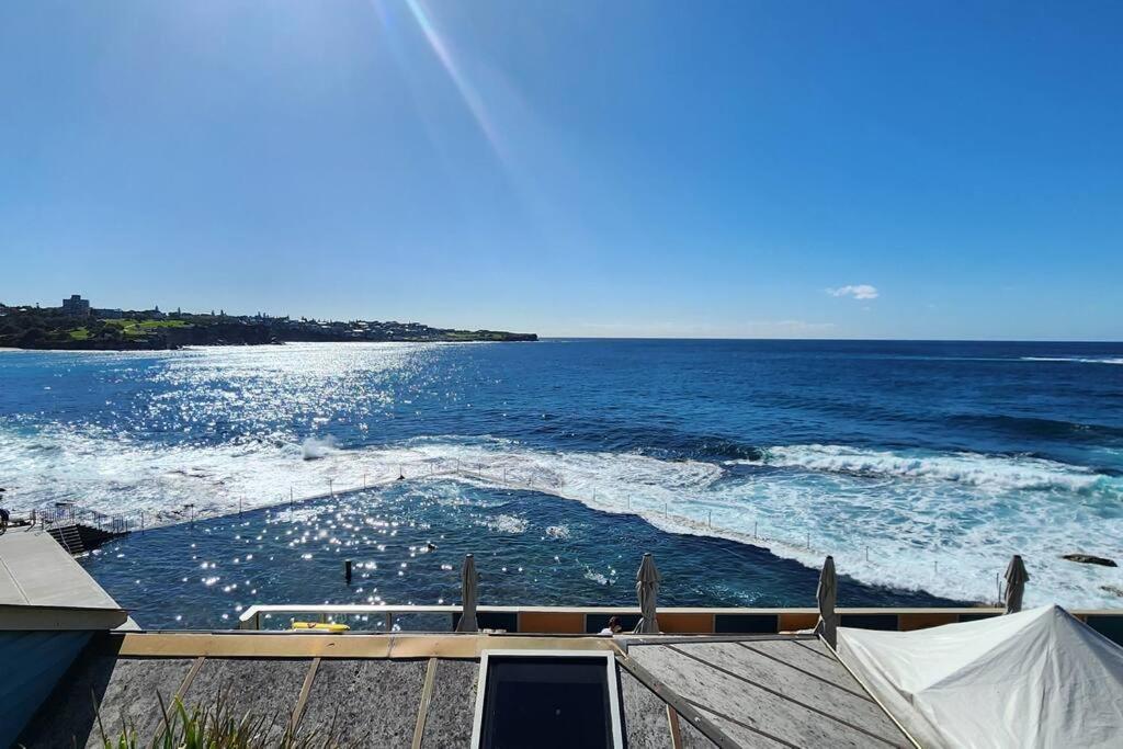 Apartment Watch The Sunrise Over Coogee 2 Bedrooms+garage *