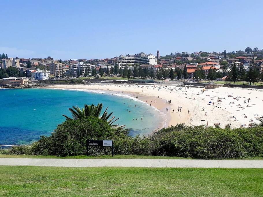 Watch The Sunrise Over Coogee 2 Bedrooms+garage * Sydney