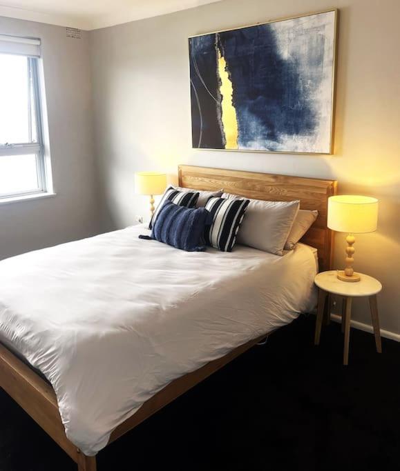 Apartment Mosman Views, 2bed, Parking, 15min Walk To *