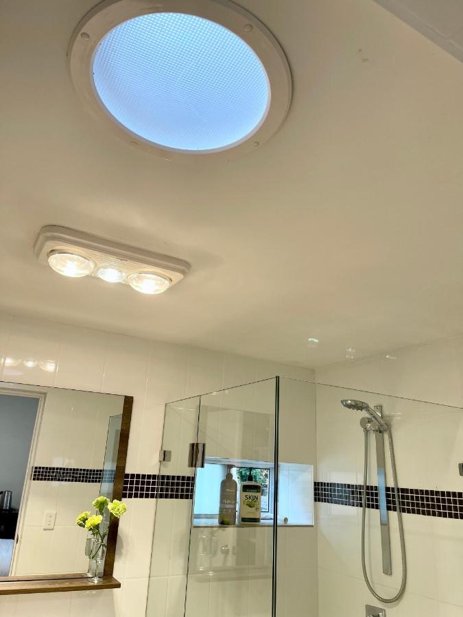 Private Bath Ensuite Eastwood/mq Uni Park Homestay
