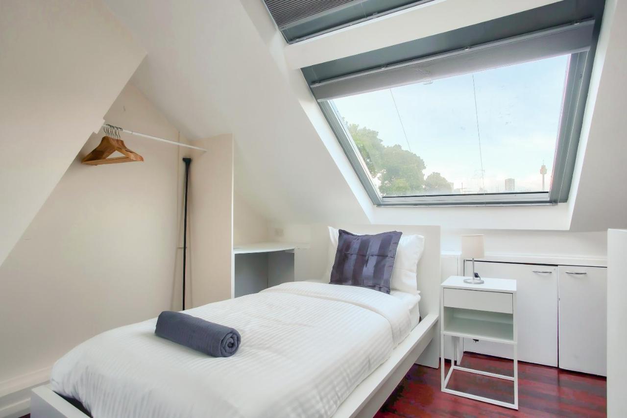 3 Bedrooms - Darling Harbour - Darling St 2 E-bikes Included Apartment Sydney