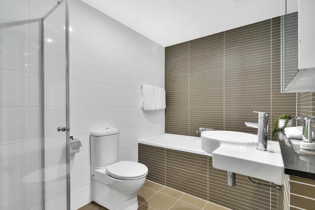 Corporate North Mil2251306 Apartment *
