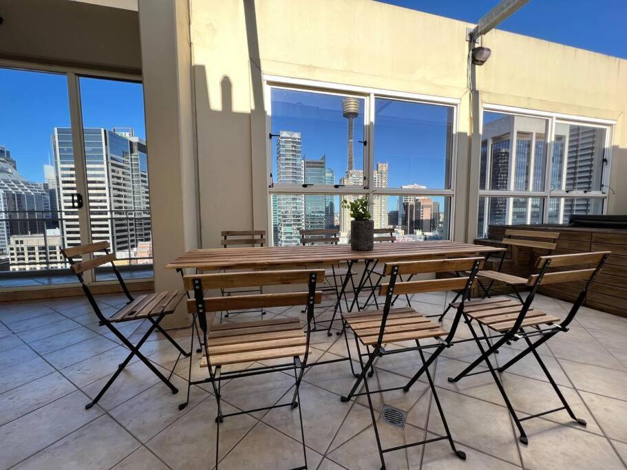 Glorious 3 Level Sub-penthouse
