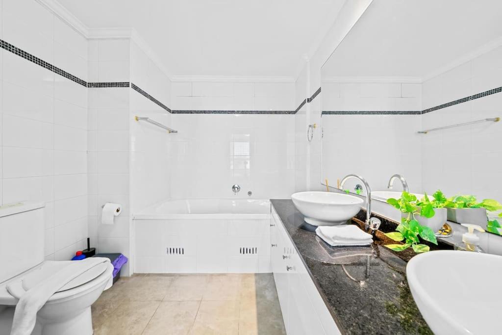 Glorious 3 Level Sub-penthouse Sydney