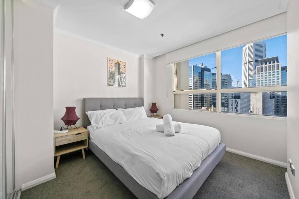 Glorious 3 Level Sub-penthouse *