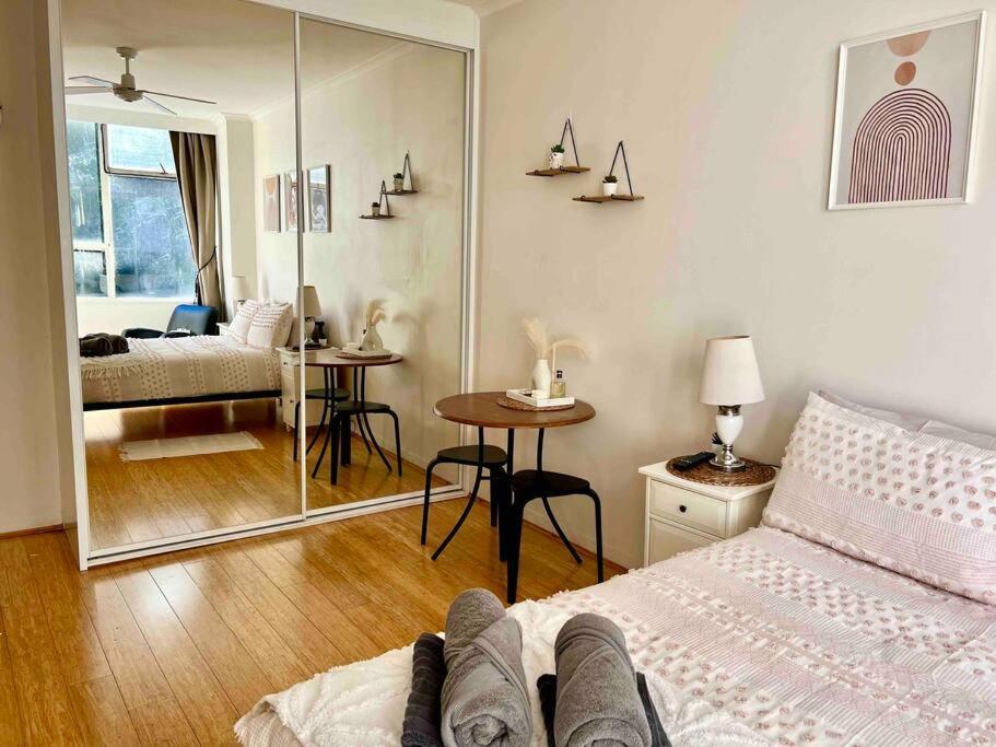 Studio In Darling Point Apartamento