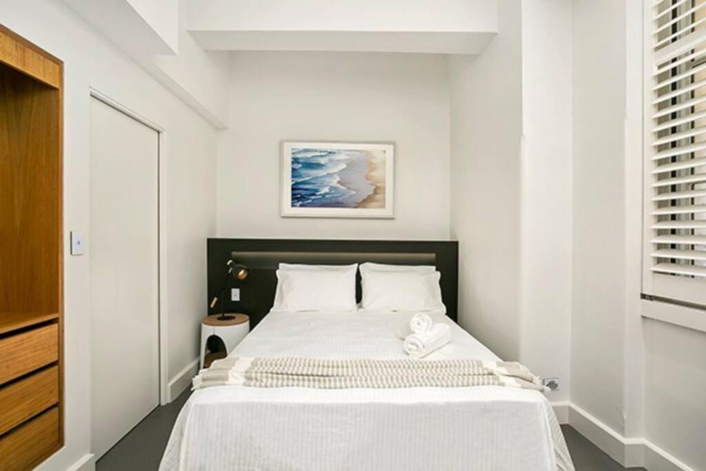 Cldn4- In Cbd With Pool Sydney