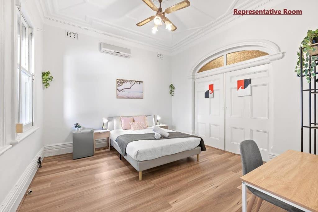 Premier Queen - Private - Prime Spot Sydney