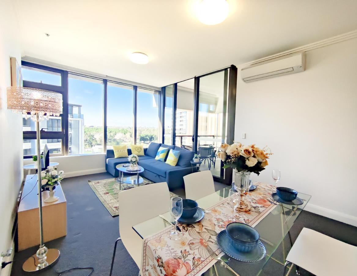 Comfy & Bright 1 Bed Olympic