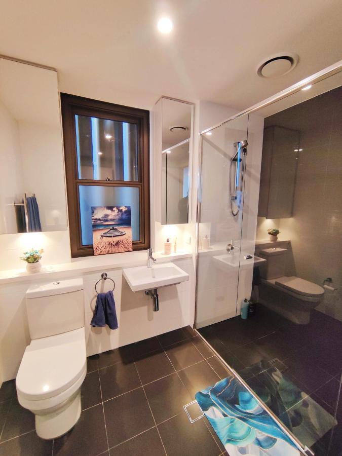 Comfy & Bright 1 Bed Olympic Apartment *