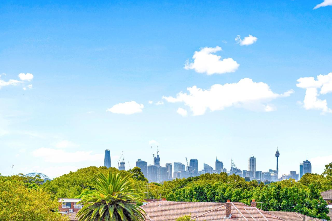 Peaceful In Summer Hill *