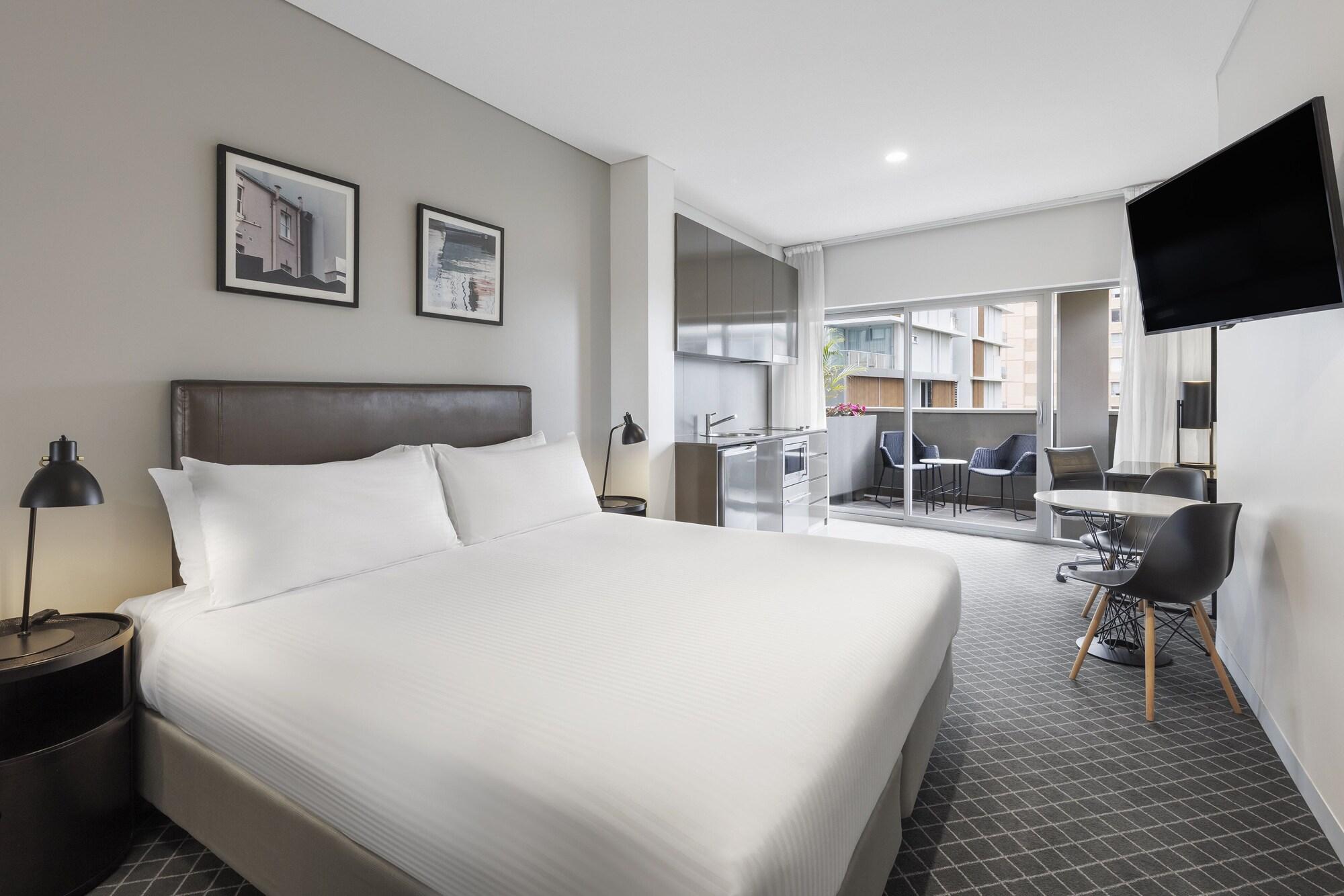 Aparthotel Holiday & Bondi Junction