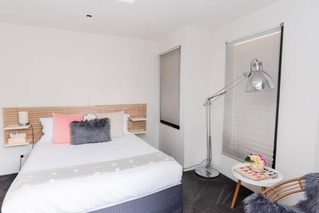Harbourfront Oasis With Pool, Steps To Vivid And Iconic Sydney Views Bahay bakasyunan Sydney