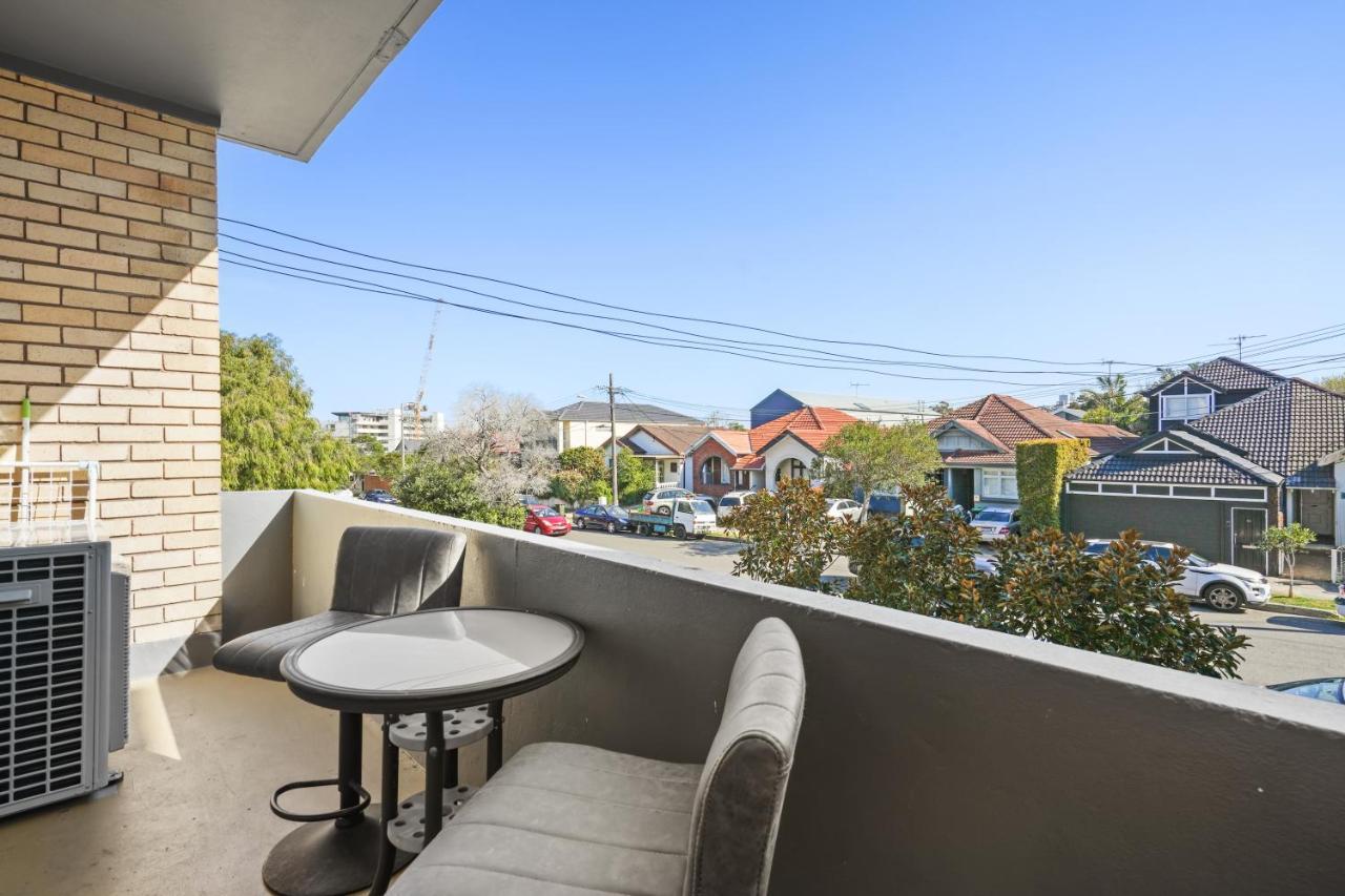 Sunny Bondi Retreat: & Culture Unite!