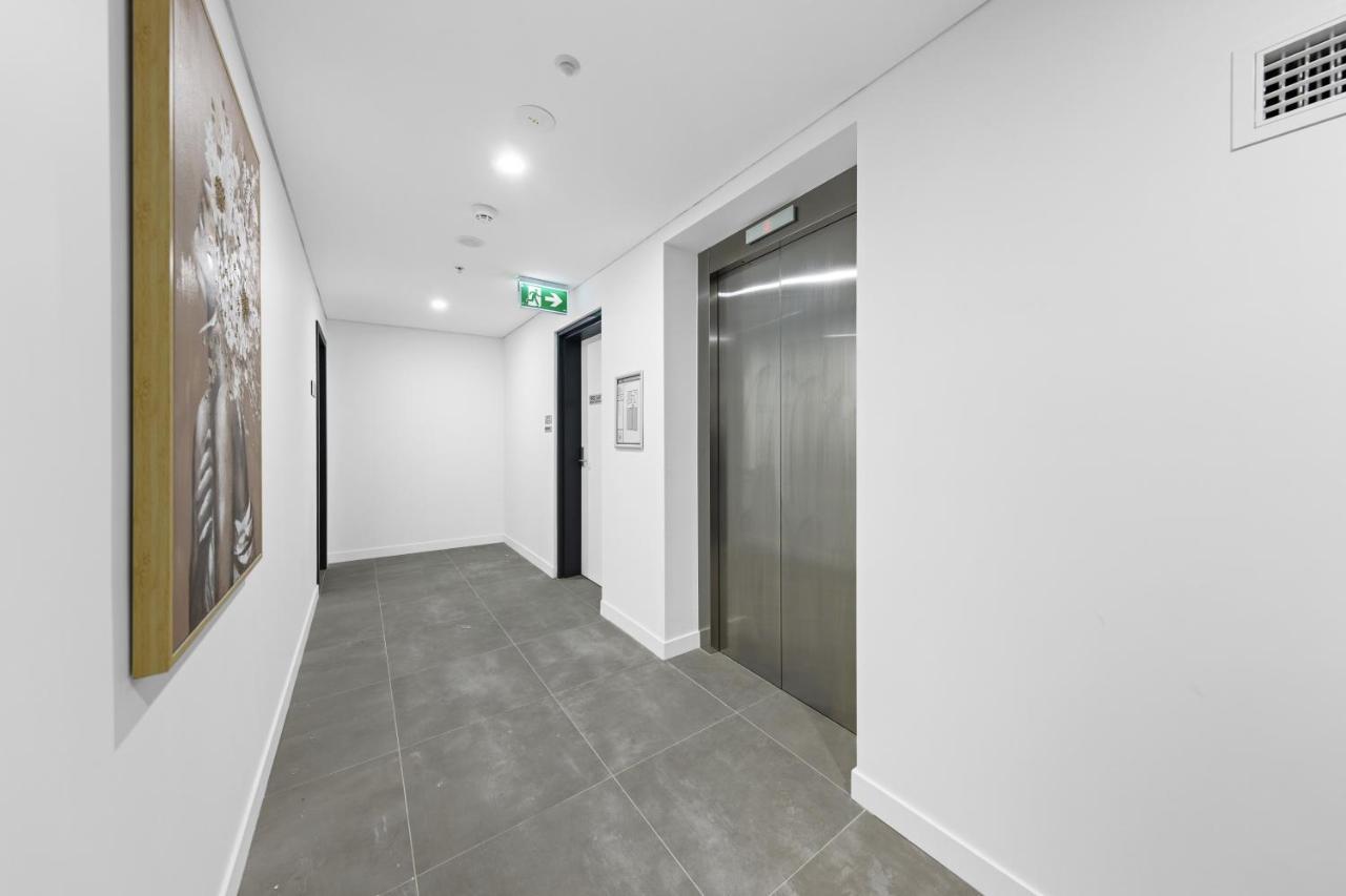 Arthur Bondi Junction No Reception And House Keeping No Sofa Bed * Sydney