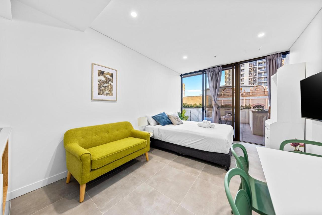 Hotel Arthur Bondi Junction No Reception And House Keeping No Sofa Bed