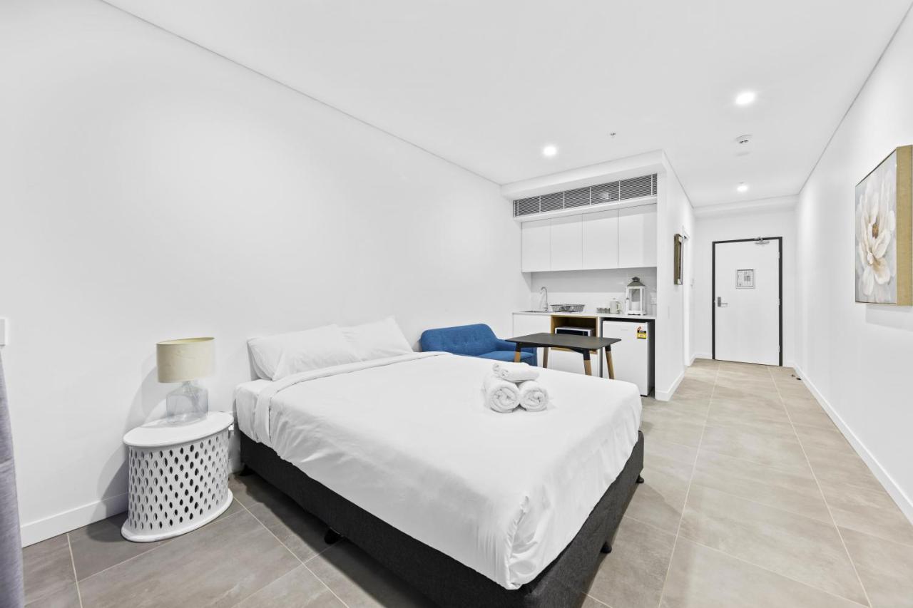 Hotel Arthur Bondi Junction No Reception And House Keeping No Sofa Bed
