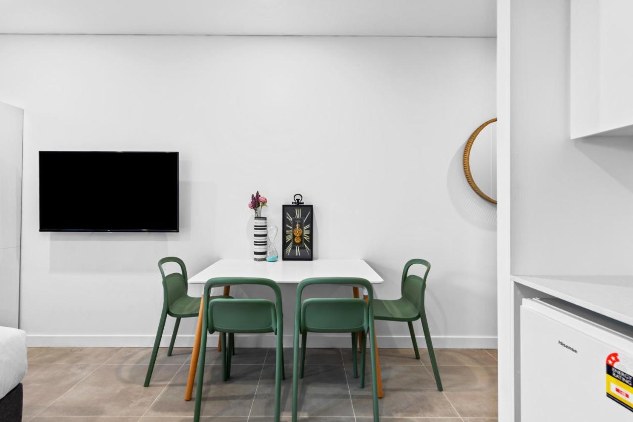 Arthur Bondi Junction No Reception And House Keeping No Sofa Bed