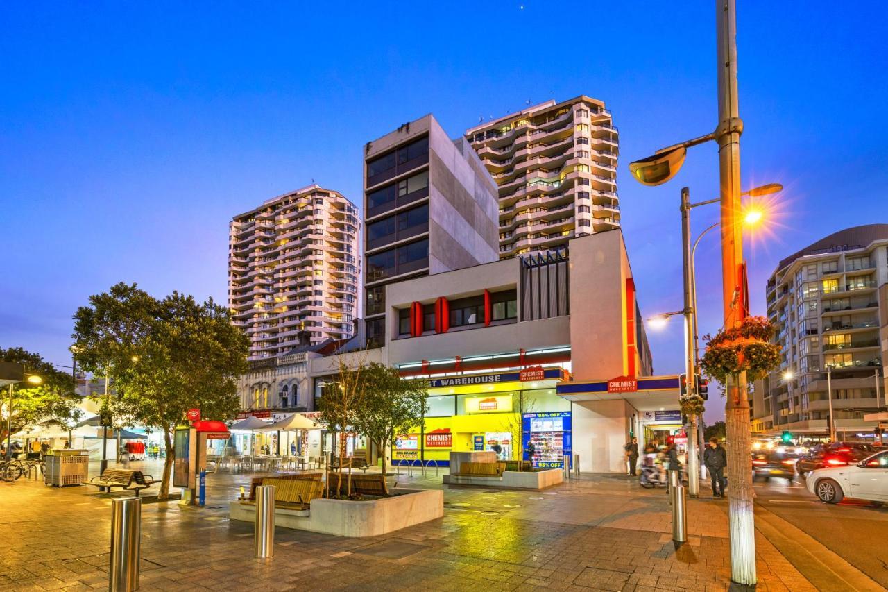Arthur Bondi Junction No Reception And House Keeping No Sofa Bed Hotel