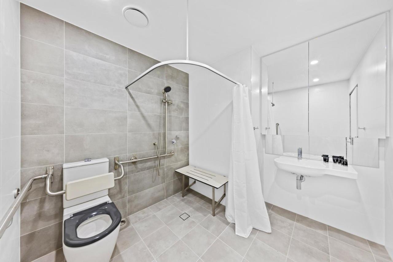 Arthur Bondi Junction No Reception And House Keeping No Sofa Bed Hotel