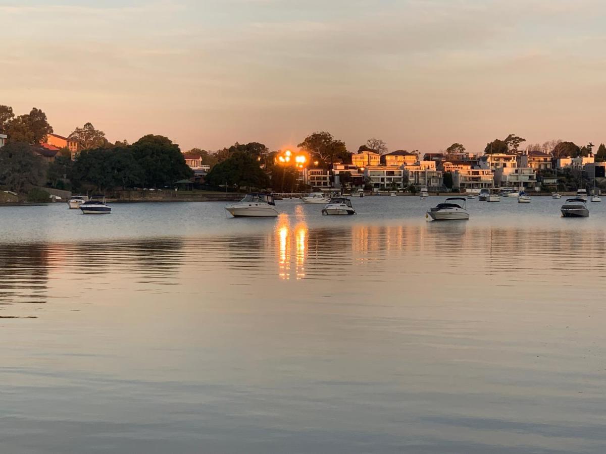 Apartment Superior Putney Studio, Short Drive To Parklands And Olympic *