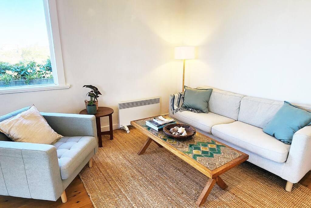 Private Bronte Beach House With Ocean Views And Parking * Sydney